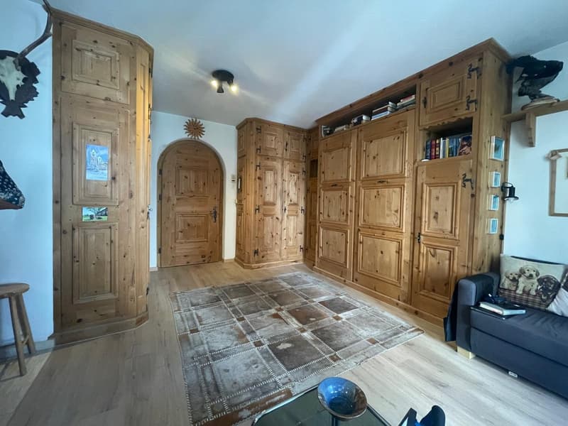 In Celerina an absolut ruhiger Lage heimeliges 1-Zimmer-Appartement zu verkaufen (6)