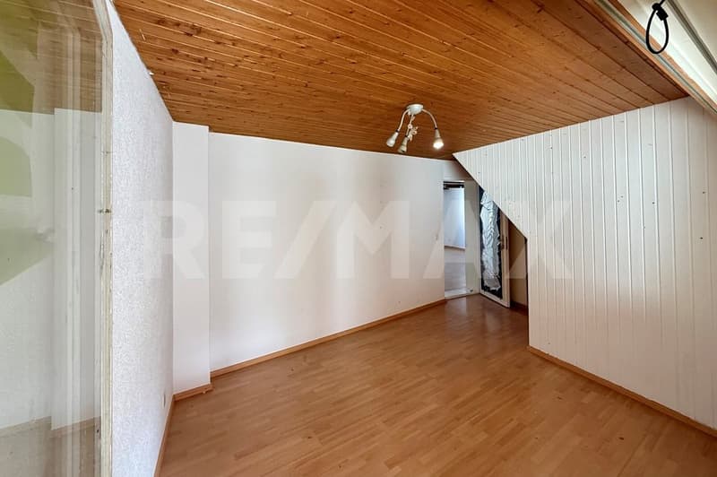 Charming Row House in Hallau: A Unique Opportunity! (7)