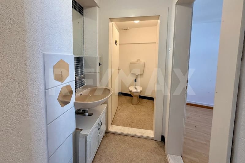 Charming Row House in Hallau: A Unique Opportunity! (5)