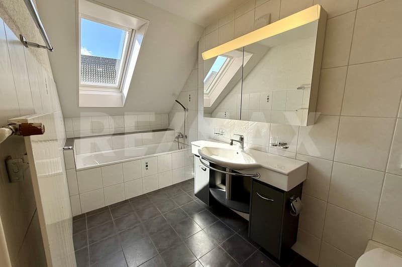 Charming Row House in Hallau: A Unique Opportunity! (10)