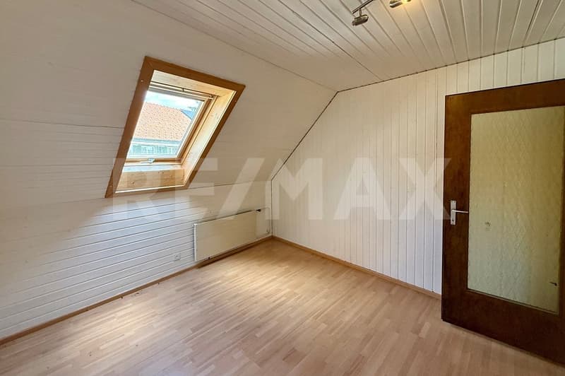 Charming Row House in Hallau: A Unique Opportunity! (11)
