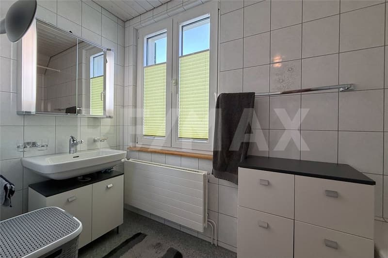 Well-maintained single-family house in a quiet neighborhood, ready to move in immediately (11)