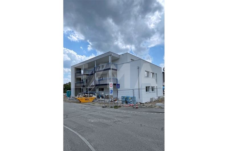 Nouveau bâtiment, situé dans un endroit calme, avec beaucoup de soleil et une conception intérieure à déterminer par vous-même (en construction) (2)