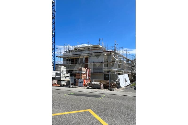 Nouveau bâtiment, situé dans un endroit calme, avec beaucoup de soleil et une conception intérieure à déterminer par vous-même (en construction) (7)
