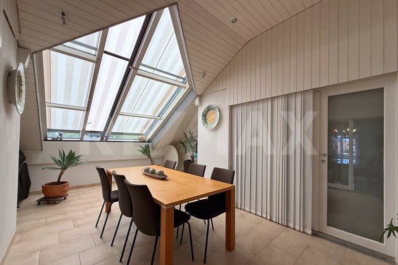 Viel Platz zum Wohlfühlen sonnige 5½-Zimmer-Eigentumswohnung mit Wintergarten und Cheminée (12)