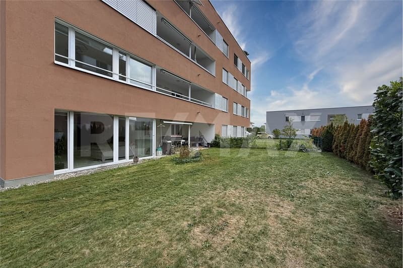 Wohnen mit Gartengefühl  moderne 3½-Zimmer-Erdgeschosswohnung mit grosszügigem Aussenbereich (11)