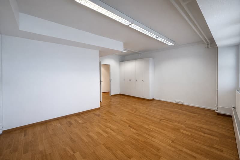 Spazi commerciali/uffici vicino a Klusplatz, compreso archivio/magazzino (4)
