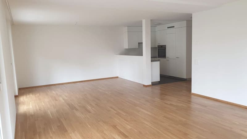 Bright 3.5-room apartment with seating area (4)