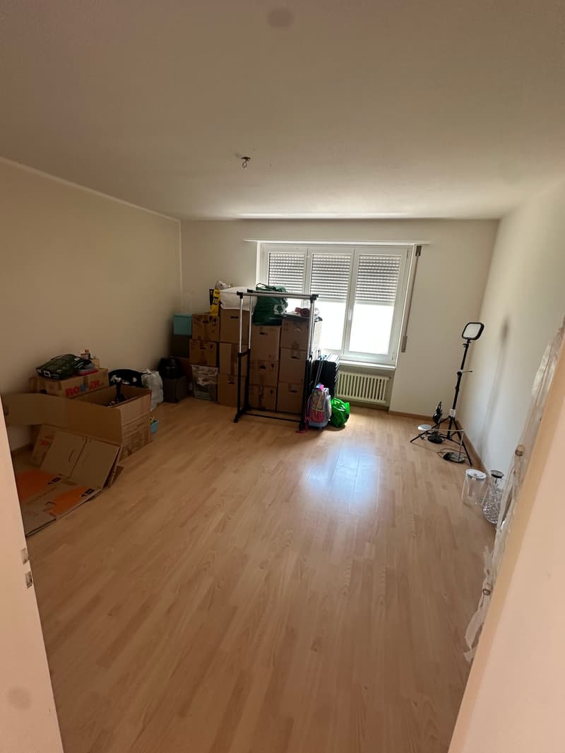 Helle 3-Zimmer-Wohnung mit Balkon in Wallisellen (12)