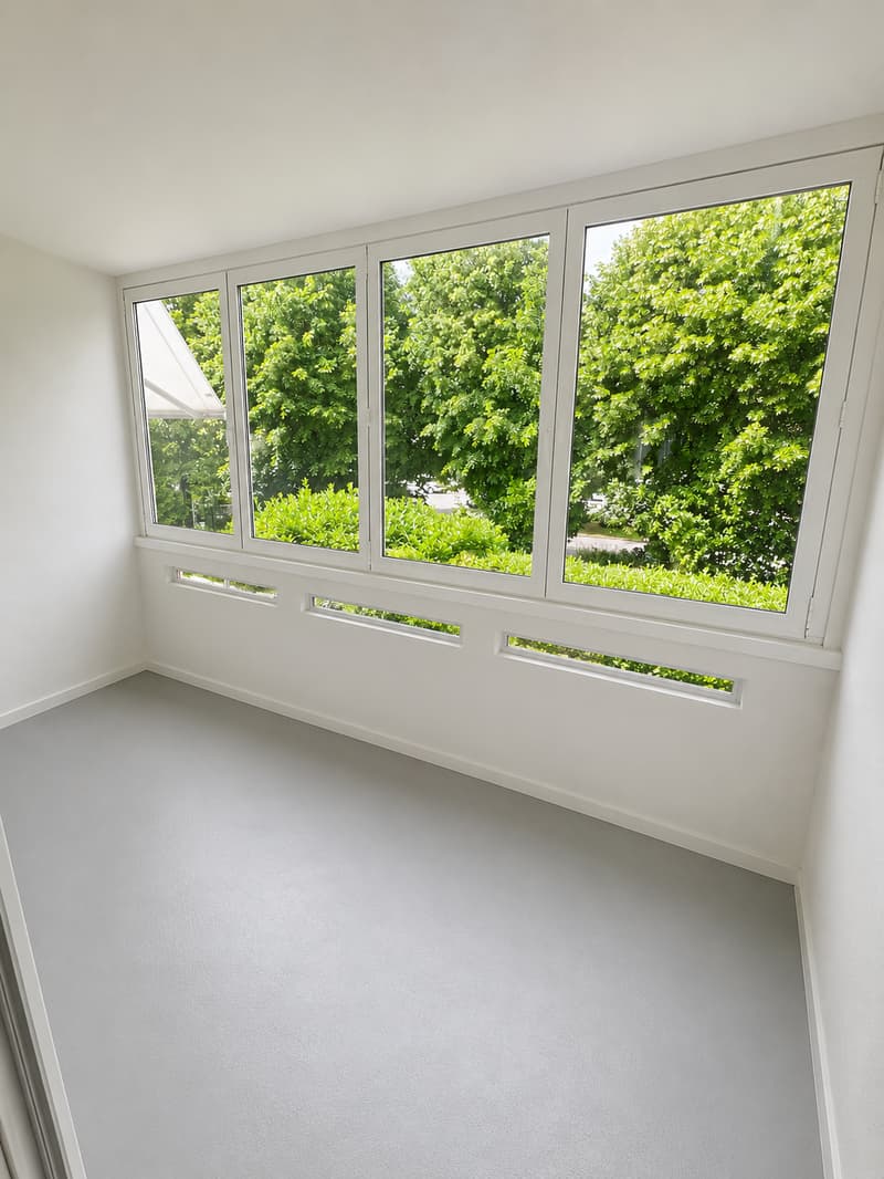 Bright 4.5-room apartment with glazed balcony (3)