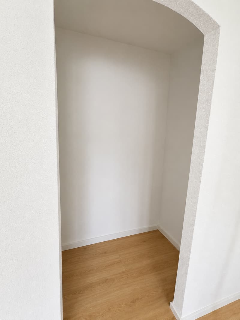 Bright 4.5-room apartment with glazed balcony (8)