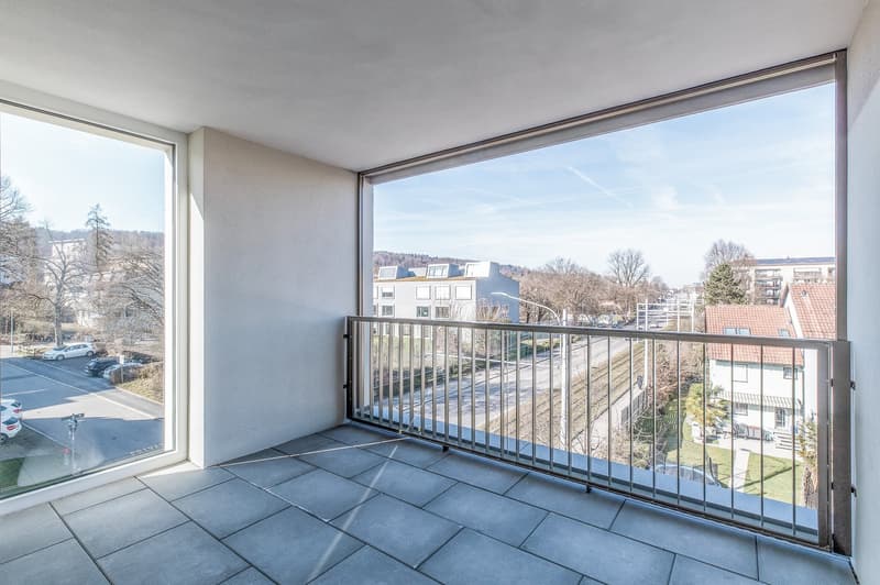 Appartement moderne 3.5 pièces avec grande loggia au 3ème étage (1)