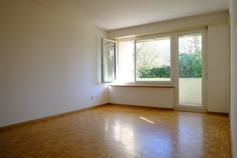 Investment property with 15 apartments in a central location in Zurich-Altstetten (4)