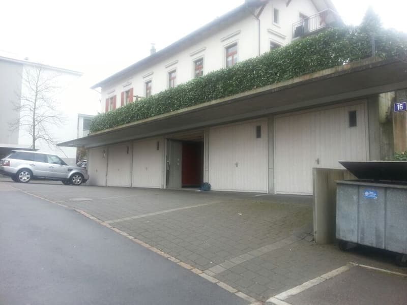 Kirchbodenweg 16 Garagenbox