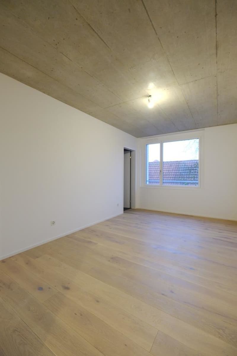 Schlafzimmer mit angrenzendem Bad