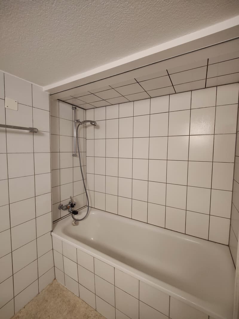 Charming 4.5-room old building apartment with balcony in Wald ZH (11)