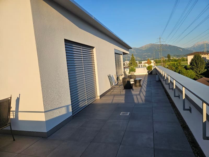 Moderne 4.5-Zimmer-Wohnung mit Balkon und Seenähe in Schmerikon (4)