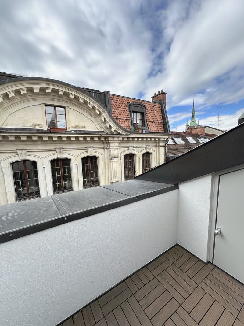 Appartement traversant de 3.5 pièces en attique d’un bâtiment mitoyen du centre-ville de Lausanne (5)