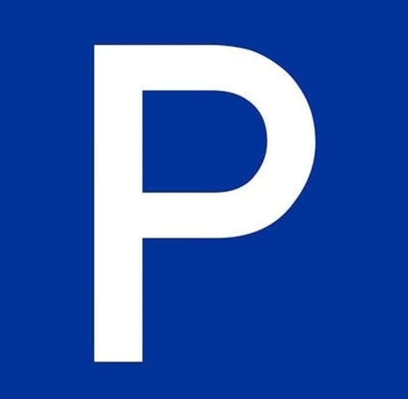 Aussenparkplatz zu vermieten (1)