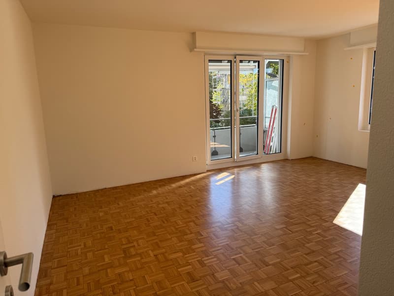 Frisch sanierte 3-Zimmerwohnung mit zwei Balkonen in Witikon (6)
