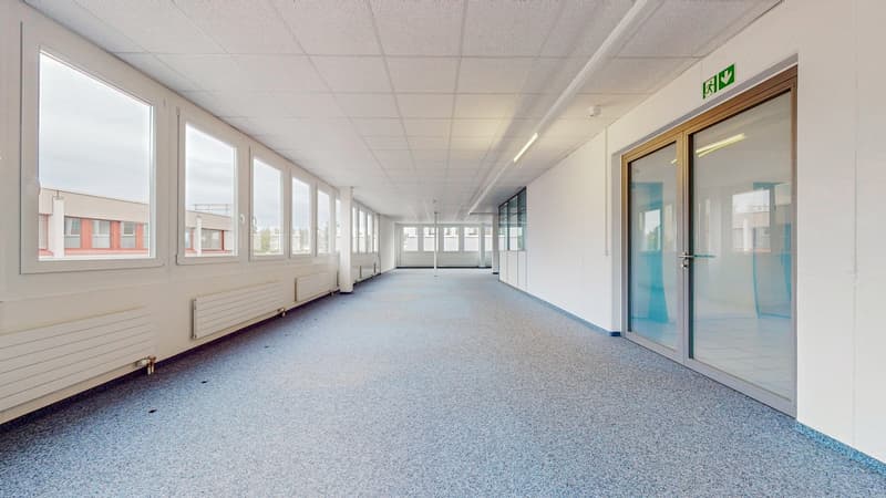 Ready-to-occupy offices in Dättwil (10)