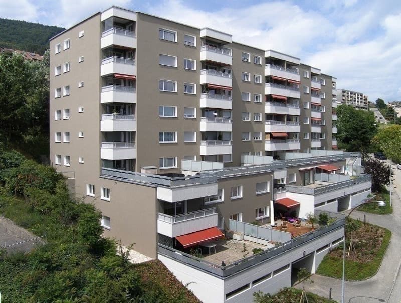 Places de parking proches des axes routiers (2)