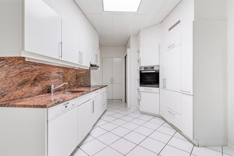 Offer yourself a home in the city center! (6)