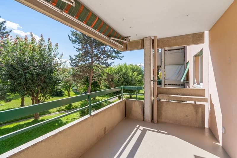 NE-3163-04-0056-balcon.jpg