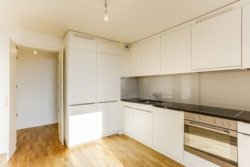 Live in a quiet accommodation (4)