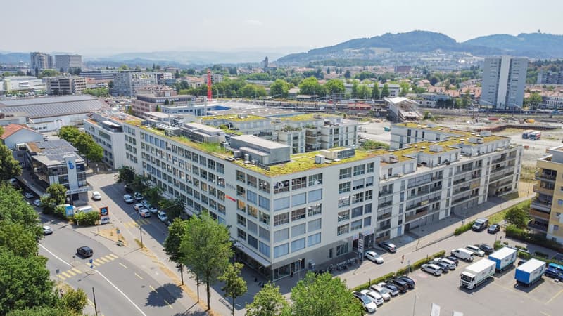 Moderne, lichtdurchflutete Bürofläche an zentraler Lage (2)