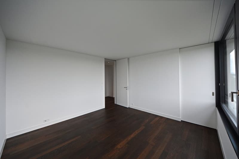 Wohnen auf höchstem Niveau - mit atemberaubendem Blick über Basel (8)