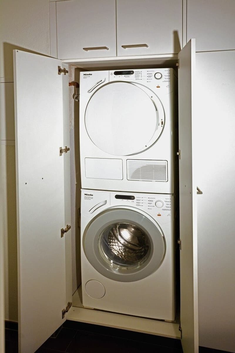 Wohnen, wo Basel am schönsten ist - Altbauwohnung am Basler Rheinbord (6)