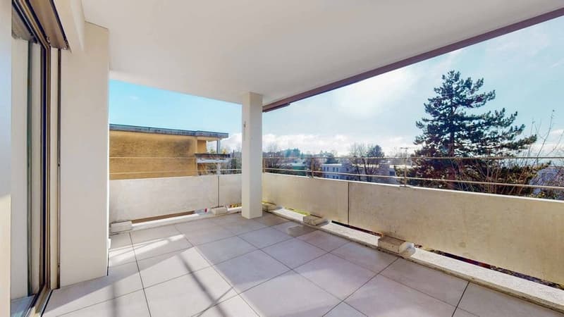 2.5-Zi-Whg-in-Widen-Balkon.jpg