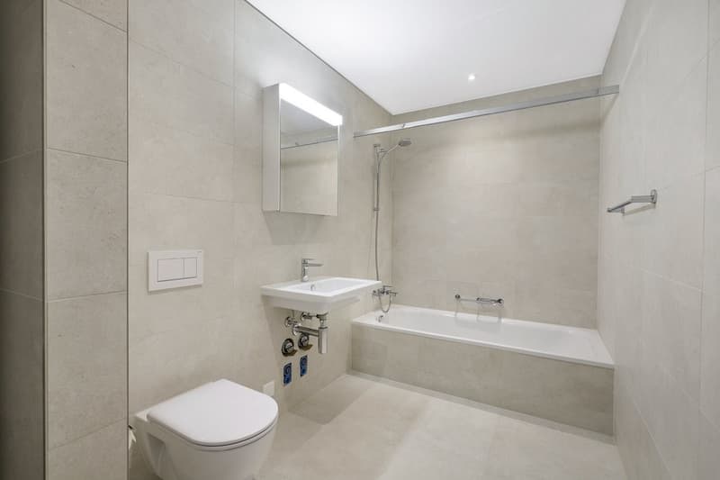 Bad mit Badewanne