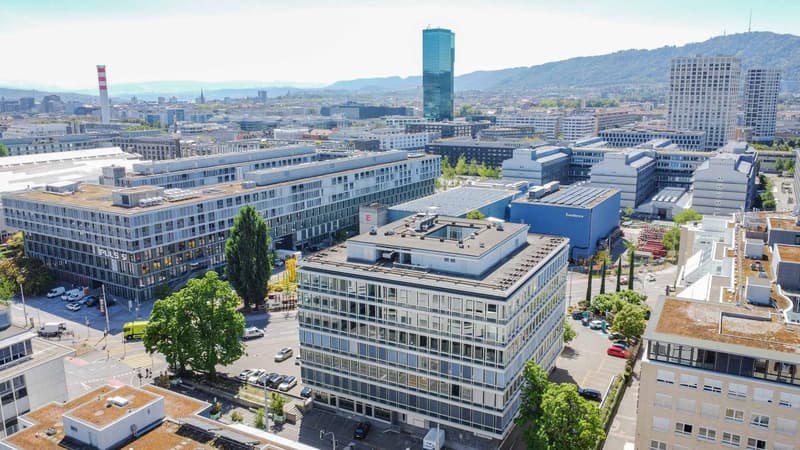 Moderne Bürofläche in Zürich-West rund 1'070 m² mit individuellem Ausbaupotenzial (1)