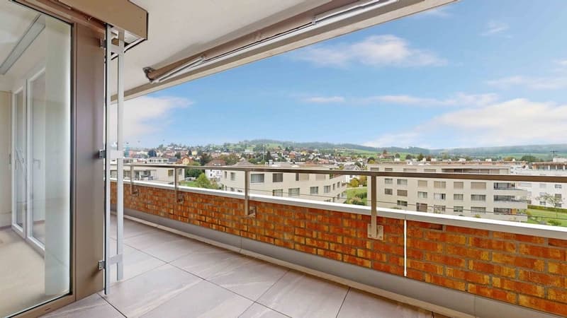 25-Zimmer-Wohnung-in-Gossau-Balkon-1.jpg