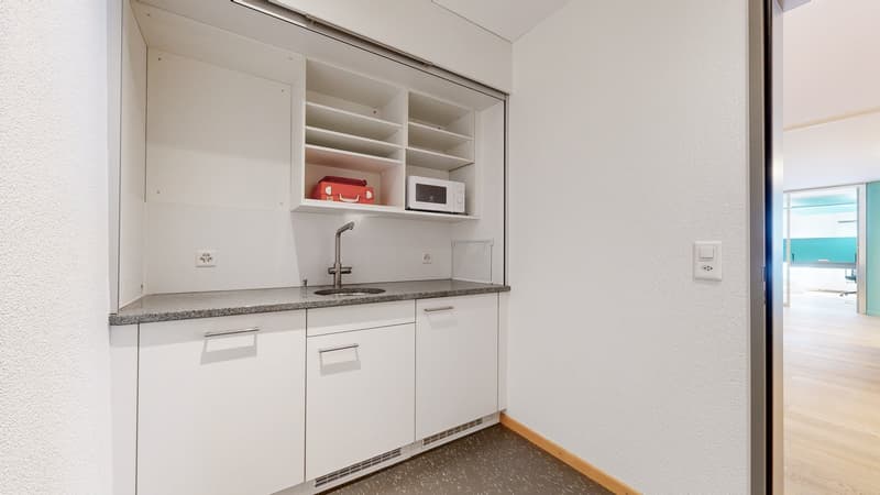 Moderne Bürofläche im Herzen von Vaduz bezugsbereit und flexibel nutzbar (8)