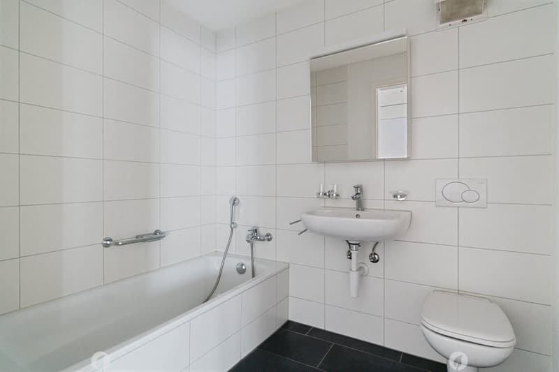 Badezimmer mit Badewanne