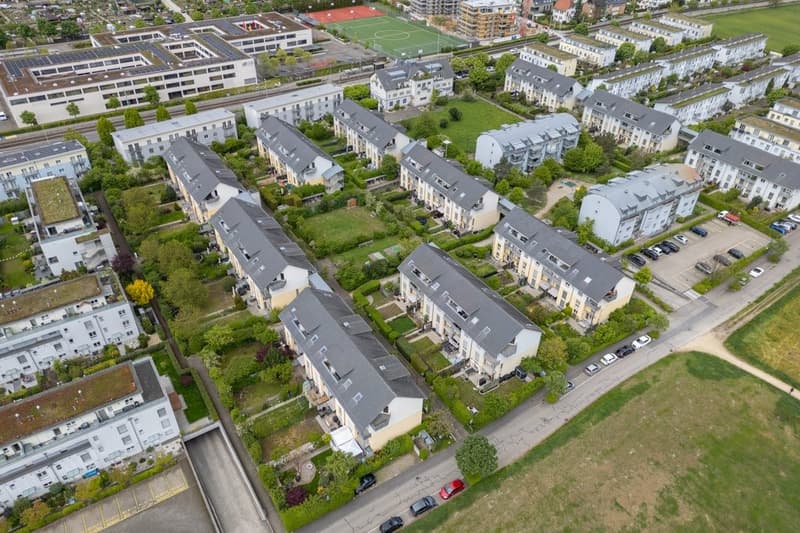 Ihr neues Zuhause auf zwei Etagen mit schönem Garten (2)