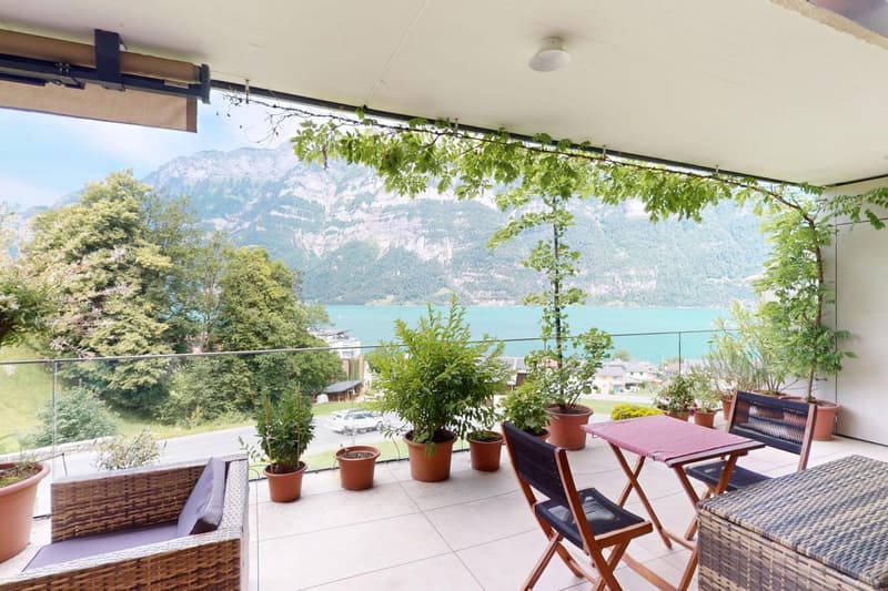 grosszügiger Balkon