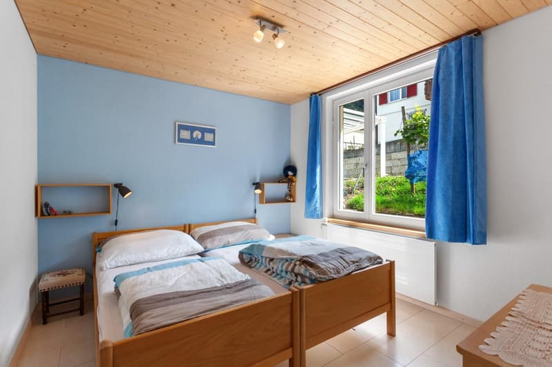 Schlafzimmer 1