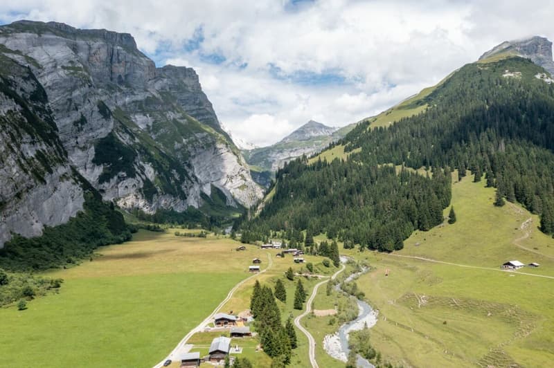 Mountain hut in the high valley of Bargis for sale (13)