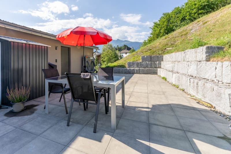 Attractive two-family house with 5.5 rooms main apartment and 2.5 rooms second apartment for sale (18)