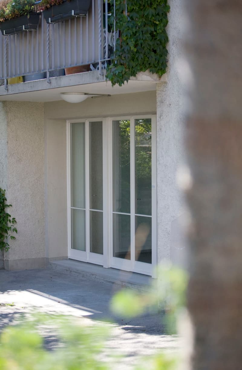 Büroräumlichkeit/Atelier im Sous-Sol (1)