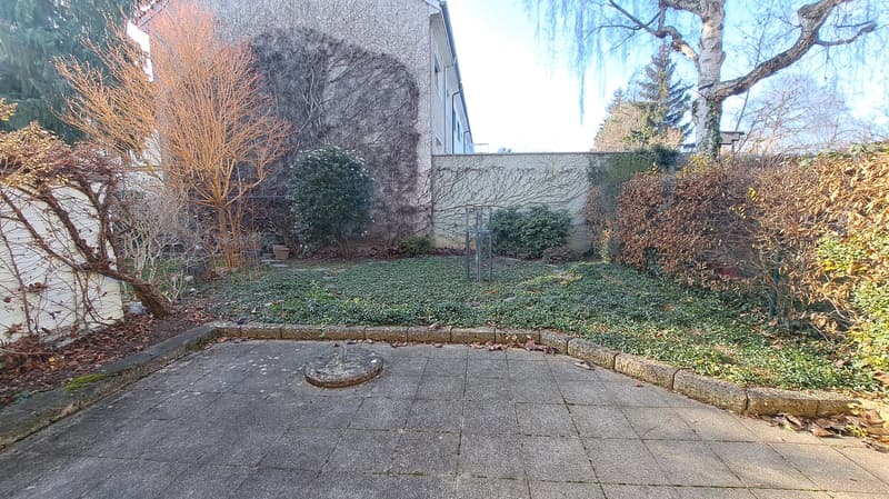 Casa a schiera ristrutturata di 5 locali con garage a Basilea (8)