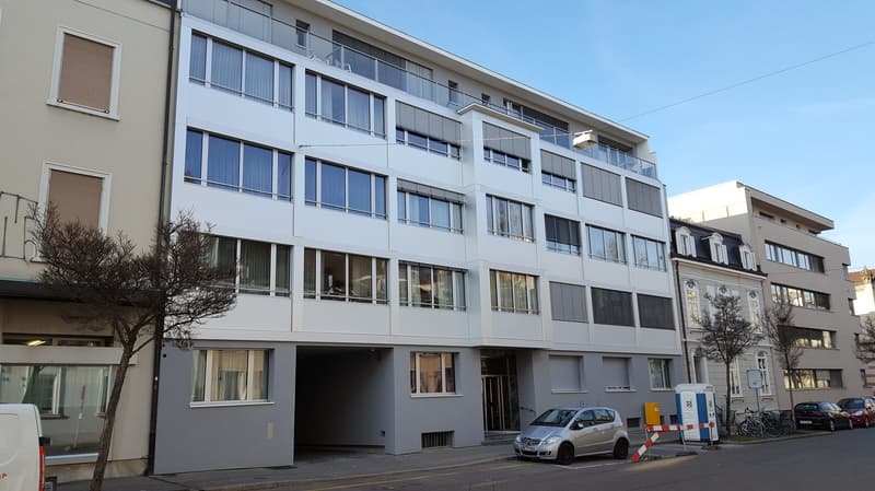 Business Apartment quiet & central with magnificent panoramic view! (2)