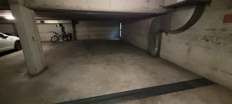 Place de garage sur Baslerstrasse (5)