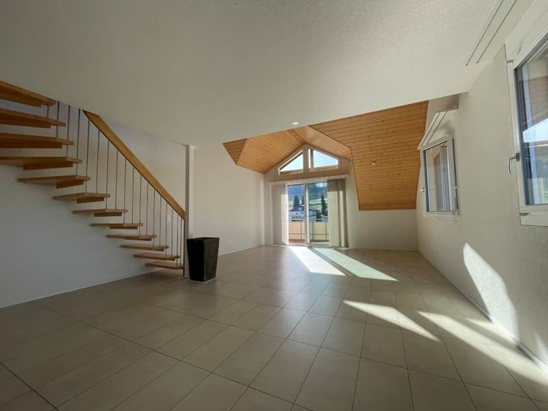 Modern 3.5-room duplex apartment in Leuzigen (2)