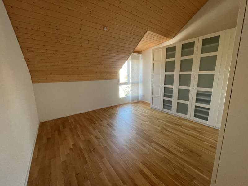 Modern 3.5-room duplex apartment in Leuzigen (5)