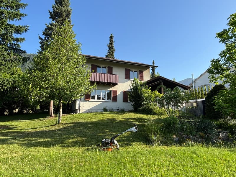 Casa unifamiliare affascinante in una posizione tranquilla a Grenchen (1)